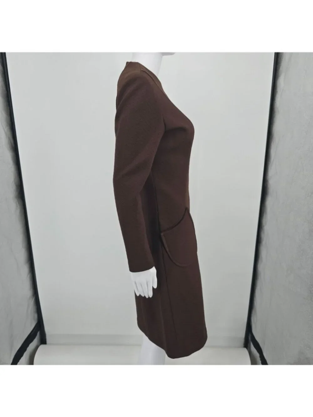 Vintage 1960s Chocolate Brown Textured Knit Knee Length A-Line Mod Dress (M)